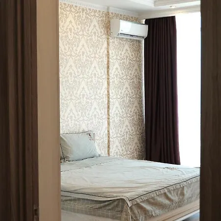 Апартаменты Возле Пляжа Отрада Apartment *