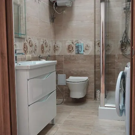 Апартаменты Возле Пляжа Отрада Apartment