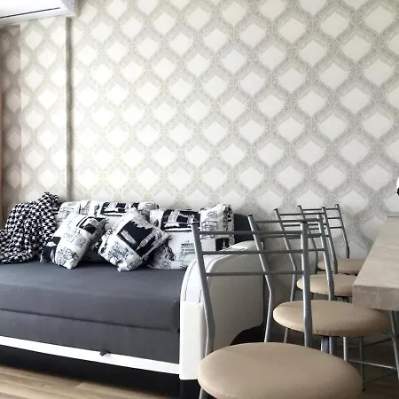 Apartment Апартаменты Возле Пляжа Отрада